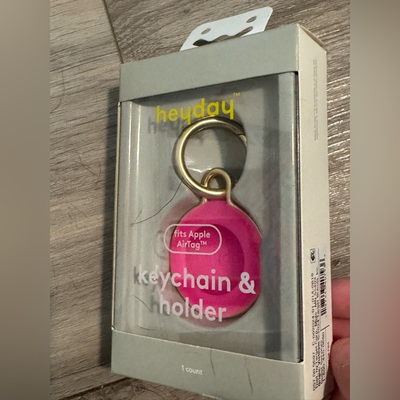 Heyday Pink Keychain Holder for AirTag - Picture 2 of 3
